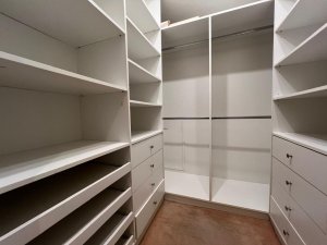 Apartamento com 142m², 2 dormitórios no bairro Moinhos de Vento em Porto Alegre para Alugar