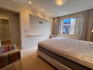 Apartamento com 142m², 2 dormitórios no bairro Moinhos de Vento em Porto Alegre para Alugar