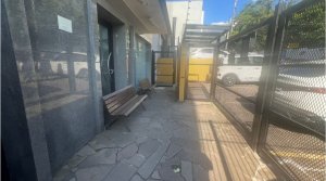 Prédio Comercial com 450m² no bairro Auxiliadora em Porto Alegre para Alugar