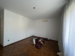 Casa com 232m², 4 dormitórios no bairro Três Figueiras em Porto Alegre para Alugar