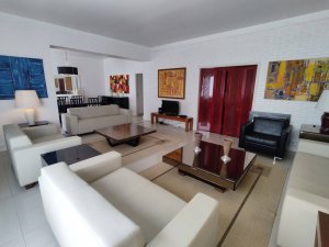 Apartamento com 340m², 3 dormitórios no bairro Moinhos de Vento em Porto Alegre para Alugar