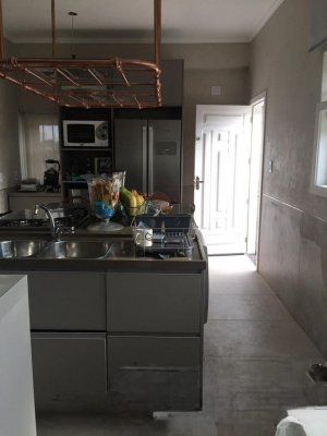 Casa com 500m², 3 dormitórios no bairro Glória em Porto Alegre para Alugar