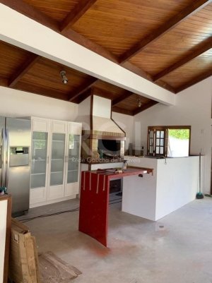 Casa com 500m², 3 dormitórios no bairro Glória em Porto Alegre para Alugar