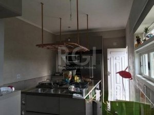 Casa com 500m², 3 dormitórios no bairro Glória em Porto Alegre para Alugar