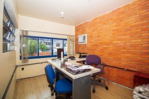 Galpão com 675m² no bairro Floresta em Porto Alegre para Alugar