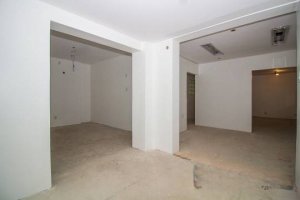 Casa Comercial com 164m² no bairro Floresta em Porto Alegre para Alugar