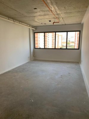 Salas/Conjuntos com 39m² no bairro Passo da Areia em Porto Alegre para Alugar