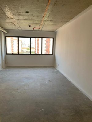 Salas/Conjuntos com 39m² no bairro Passo da Areia em Porto Alegre para Alugar