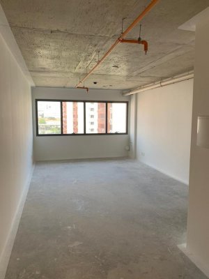 Conjunto/Sala com 39m² no bairro Passo da Areia em Porto Alegre para Alugar