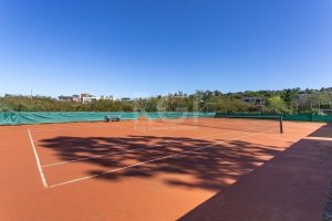 Casa Condominio com 339m², 4 dormitórios no bairro Vila Nova em Porto Alegre para Alugar