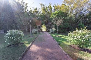 Casa Condominio com 339m², 4 dormitórios no bairro Vila Nova em Porto Alegre para Alugar