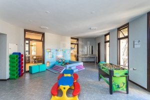 Casa Condominio com 339m², 4 dormitórios no bairro Vila Nova em Porto Alegre para Alugar