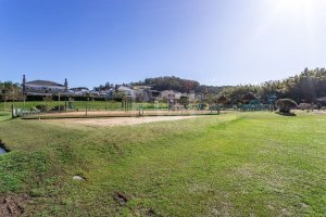 Casa Condominio com 339m², 4 dormitórios no bairro Vila Nova em Porto Alegre para Alugar