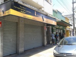 Depósito/Pavilhão com 200m² no bairro Navegantes em Porto Alegre para Alugar