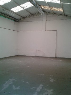 Depósito/Pavilhão com 200m² no bairro Navegantes em Porto Alegre para Alugar