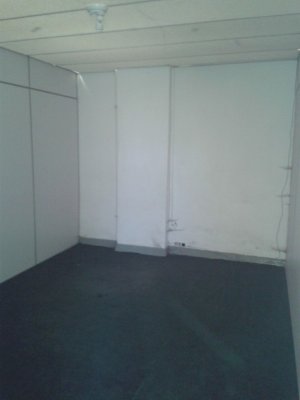 Depósito/Pavilhão com 200m² no bairro Navegantes em Porto Alegre para Alugar