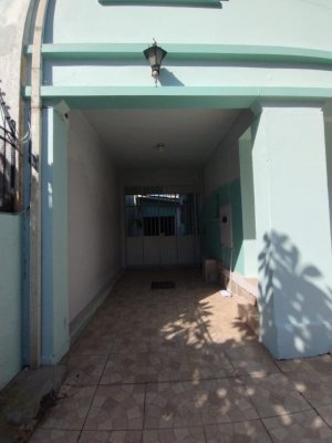 Casa com 209m², 4 dormitórios no bairro Auxiliadora em Porto Alegre para Alugar