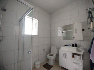 Casa com 209m², 4 dormitórios no bairro Auxiliadora em Porto Alegre para Alugar