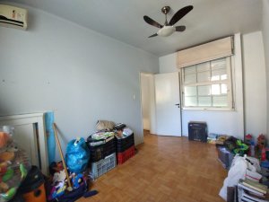 Casa com 209m², 4 dormitórios no bairro Auxiliadora em Porto Alegre para Alugar