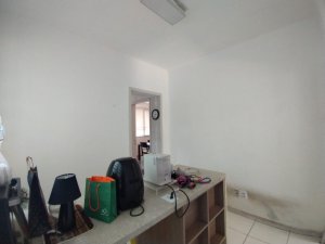 Casa com 209m², 4 dormitórios no bairro Auxiliadora em Porto Alegre para Alugar