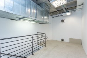 Loja com 76m² no bairro Praia de Belas em Porto Alegre para Alugar