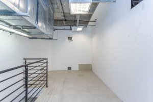 Loja com 76m² no bairro Praia de Belas em Porto Alegre para Alugar
