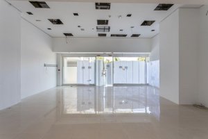 Loja com 90m² no bairro Praia de Belas em Porto Alegre para Alugar