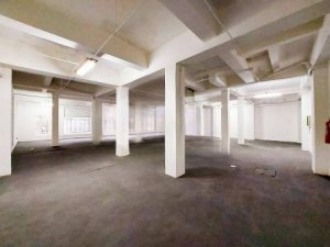 Loja com 270m² no bairro Navegantes em Porto Alegre para Alugar