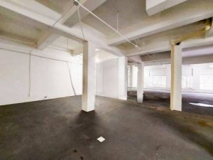 Loja com 270m² no bairro Navegantes em Porto Alegre para Alugar