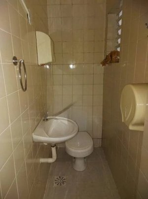 Loja com 250m² no bairro Centro Histórico em Porto Alegre para Alugar