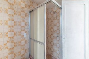 Casa com 275m², 3 dormitórios no bairro Azenha em Porto Alegre para Alugar