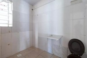 Casa com 275m², 3 dormitórios no bairro Azenha em Porto Alegre para Alugar