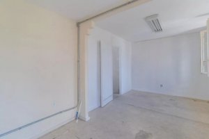 Casa com 275m², 3 dormitórios no bairro Azenha em Porto Alegre para Alugar