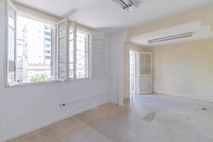 Casa com 275m², 3 dormitórios no bairro Azenha em Porto Alegre para Alugar