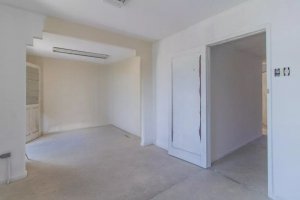 Casa com 275m², 3 dormitórios no bairro Azenha em Porto Alegre para Alugar