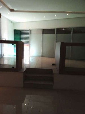 Loja com 115m² no bairro Rio Branco em Porto Alegre para Alugar