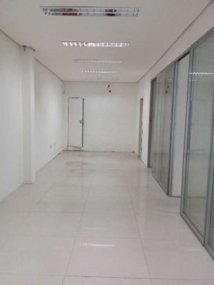 Loja com 115m² no bairro Rio Branco em Porto Alegre para Alugar