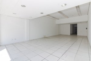 Loja com 130m² no bairro Cristo Redentor em Porto Alegre para Alugar