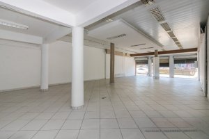 Loja com 140m² no bairro Cristo Redentor em Porto Alegre para Alugar
