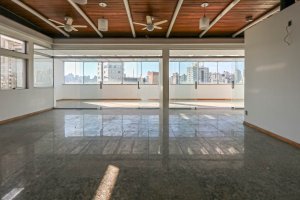 Prédio Comercial com 2.500m² no bairro Rio Branco em Porto Alegre para Alugar