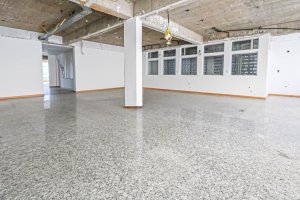 Prédio Comercial com 2.500m² no bairro Rio Branco em Porto Alegre para Alugar