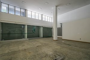 Prédio Comercial com 2.500m² no bairro Rio Branco em Porto Alegre para Alugar