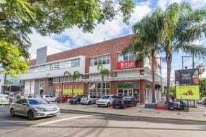 Loja com 136m² no bairro Petrópolis em Porto Alegre para Alugar