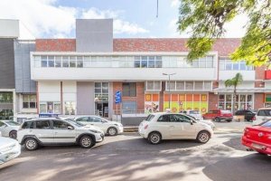 Loja com 136m² no bairro Petrópolis em Porto Alegre para Alugar