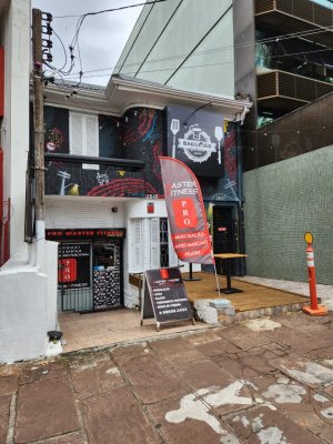 Casa Comercial com 105m² no bairro Petrópolis em Porto Alegre para Alugar