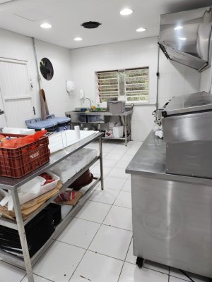 Casa Comercial com 105m² no bairro Petrópolis em Porto Alegre para Alugar