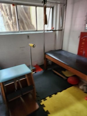 Casa Comercial com 105m² no bairro Petrópolis em Porto Alegre para Alugar