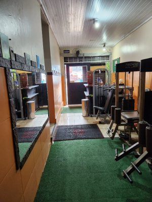 Casa Comercial com 105m² no bairro Petrópolis em Porto Alegre para Alugar