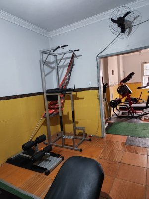 Casa Comercial com 105m² no bairro Petrópolis em Porto Alegre para Alugar