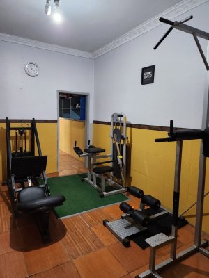 Casa Comercial com 105m² no bairro Petrópolis em Porto Alegre para Alugar